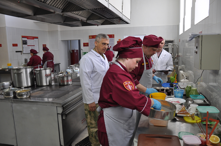 На Урале наградили победителей этапа конкурса специалистов продовольственной службы Росгвардии