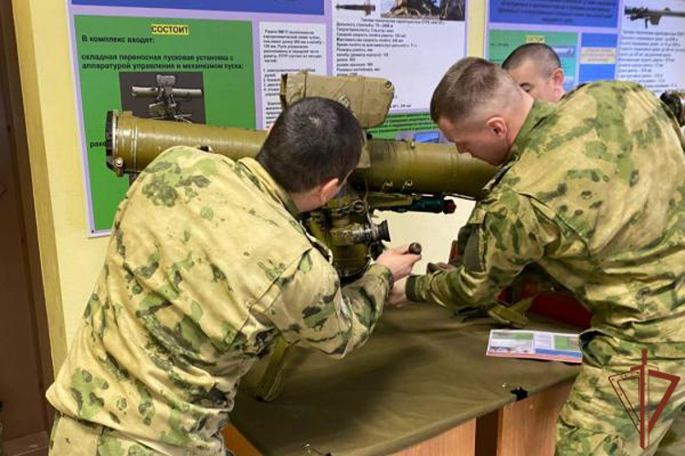 Учебный сбор специалистов коллективных видов оружия завершился в Уральском округе Росгвардии