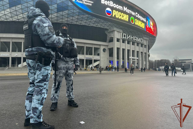 Правопорядок при проведении международного футбольного матча обеспечили росгвардейцы в Москве