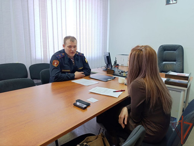 В свой профессиональный праздник росгвардейцы провели встречи с журналистами Урала