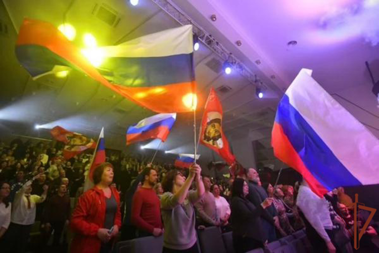 В профессиональный праздник для росгвардейцев в Екатеринбурге состоялся праздничный концерт