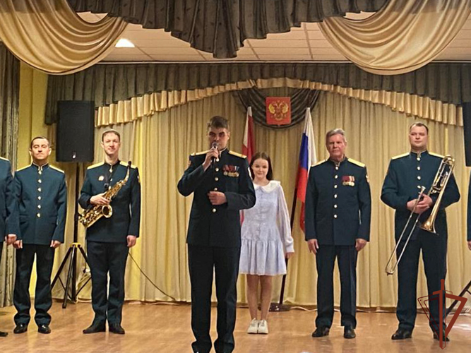 Ансамбль песни и пляски Уральского округа Росгвардии провёл цикл концертных выступлений
