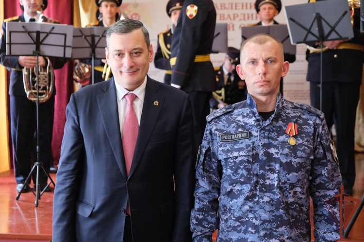 В Курской области росгвардейцев поздравили с профессиональным праздником