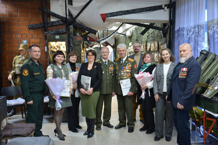 В Екатеринбурге открылась фотовыставка, посвященная Росгвардии