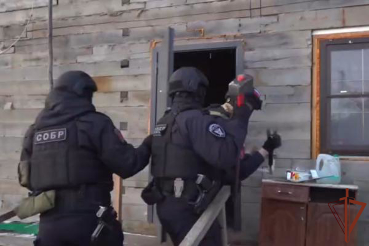 При содействии спецназа Росгвардии прошел рейд в Ленинградской области