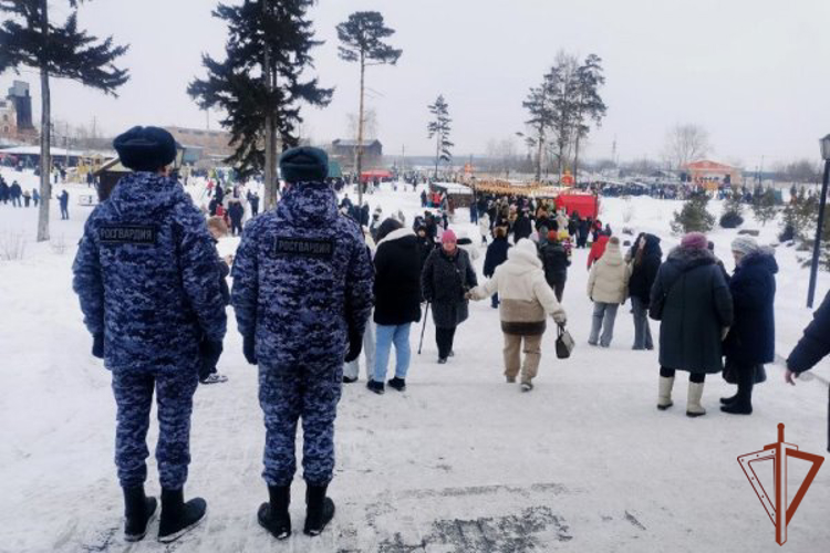 Росгвардейцы обеспечили безопасность граждан в период празднования Масленицы в Сибири