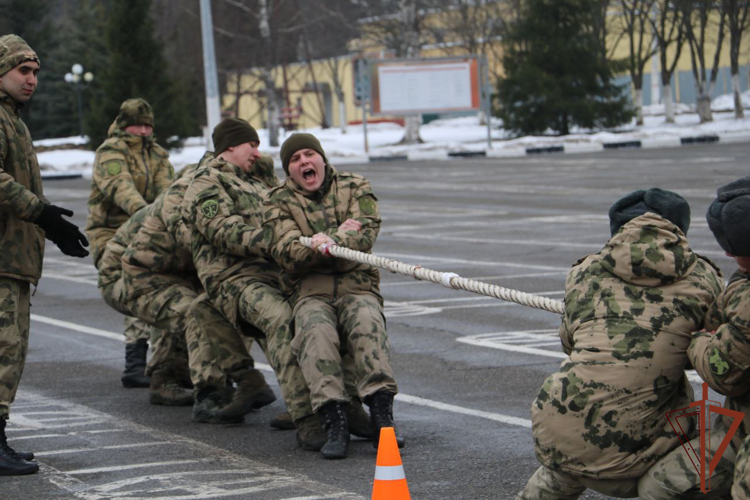 В Подмосковье военнослужащие Центрального округа Росгвардии приняли участие в праздновании Масленицы