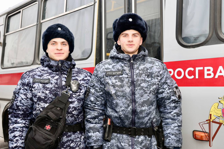 В Санкт-Петербурге безопасность матча КХЛ обеспечили росгвардейцы