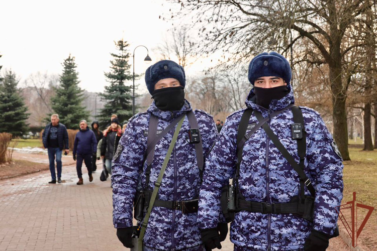 В Санкт-Петербурге безопасность матча КХЛ обеспечили росгвардейцы