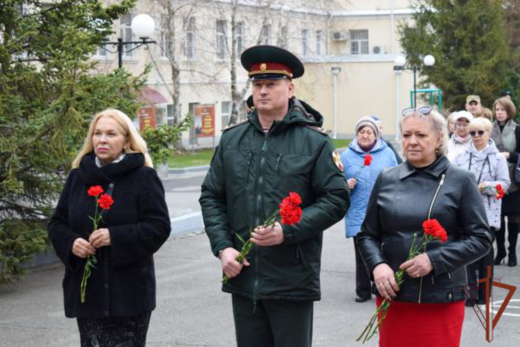 Представители командования Южного округа встретились с родственниками погибших росгвардейцев 