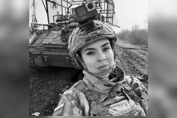 Росгвардия выражает соболезнования родным, близким и коллегам погибшего корреспондента «Первого канала» Анны Прокофьевой