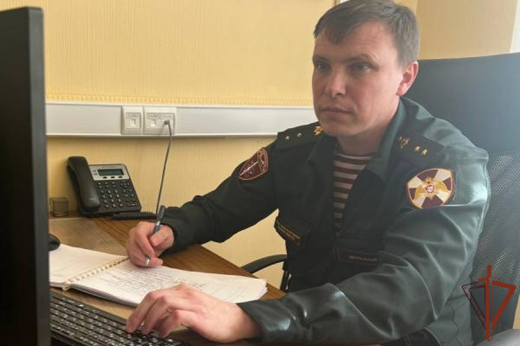 Военнослужащий Росгвардии спас провалившуюся под лед девочку в Московской области