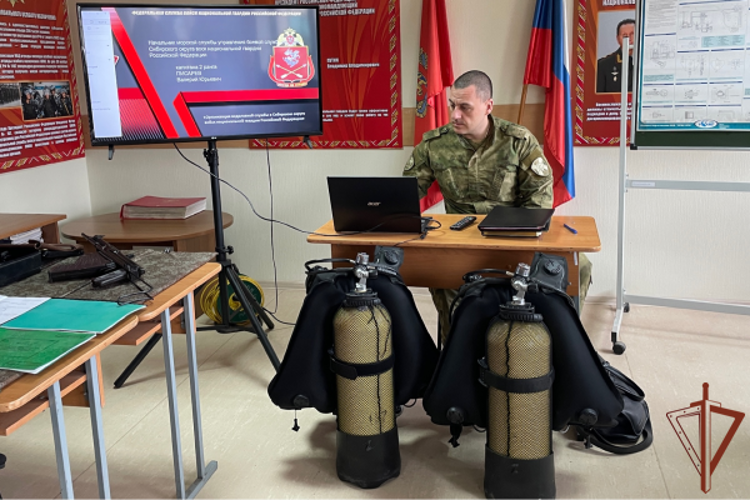 В Красноярске прошли учебно-методические сборы с руководителями водолазных подразделений Сибирского округа Росгвардии