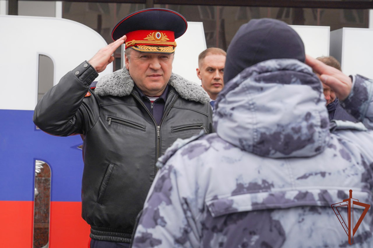Столичному спецназу Росгвардии передали новую автотехнику (видео)