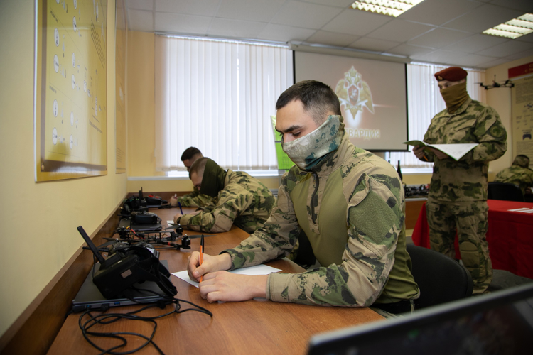 Повелители дронов. Фотоальбом