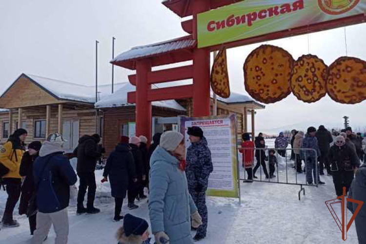 Росгвардейцы обеспечили безопасность граждан в период празднования Масленицы в Сибири