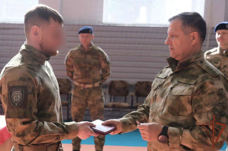 Генерал-полковник Александр Попов проверил подразделения Росгвардии в Белгородской области