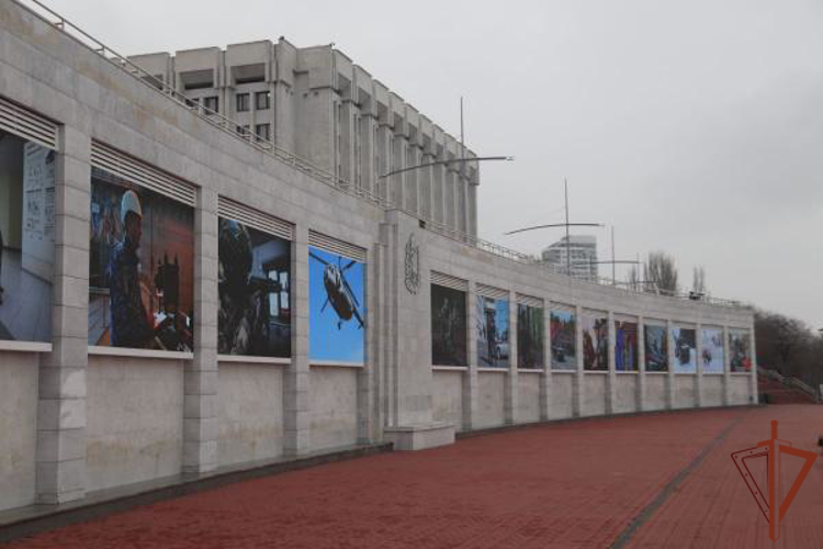В Самаре открылась уникальная фотовыставка Росгвардии «Всегда на страже» (видео)