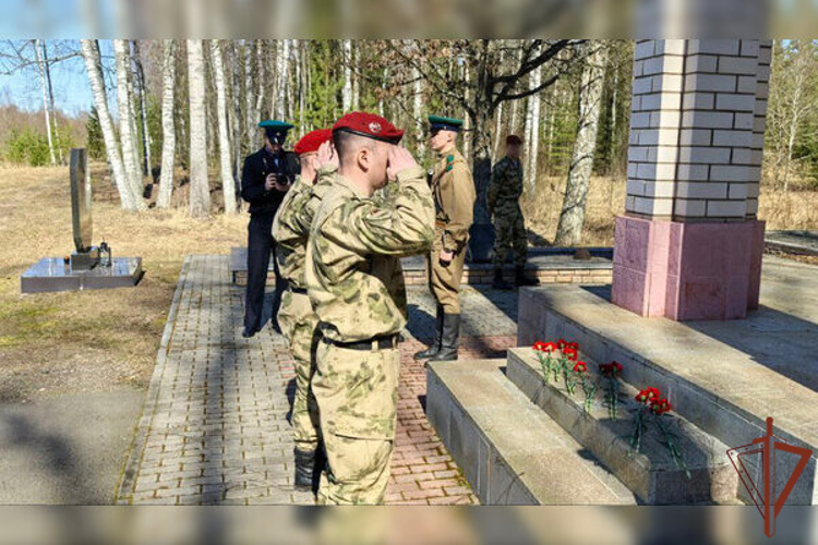 Военнослужащие Центрального округа Росгвардии поддержали международную акцию «Эстафета Победы»