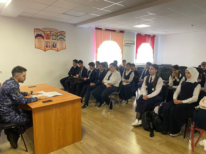 Патриотические мероприятия для молодежи проводят представители Росгвардии на Северном Кавказе
