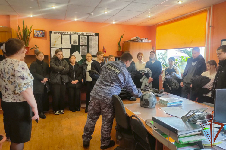 Мероприятия для школьников провели росгвардейцы на Дальнем Востоке