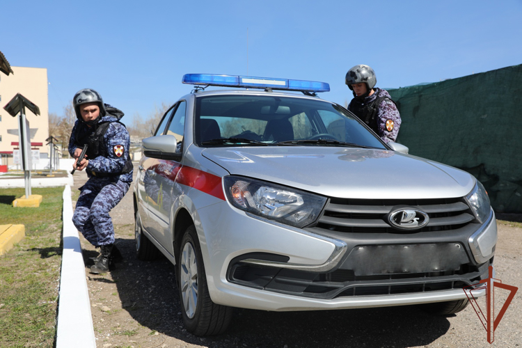 В Тольятти состоялся конкурс профессионального мастерства среди подразделений вневедомственной охраны Приволжского округа Росгвардии