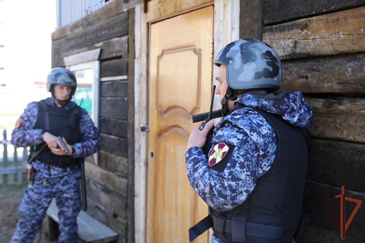 В Тольятти состоялся конкурс профессионального мастерства среди подразделений вневедомственной охраны Приволжского округа Росгвардии