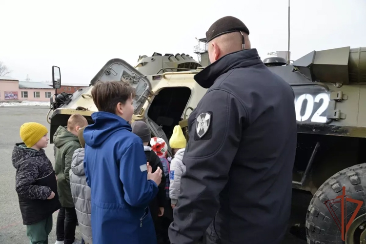 Росгвардия продолжает на Урале цикл мероприятий к 80-летию Победы в Великой Отечественной войне