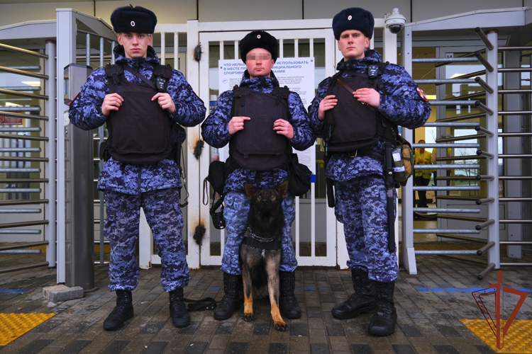 Безопасность футбольного матча 26-го тура Первой лиги обеспечили росгвардейцы в Калининграде