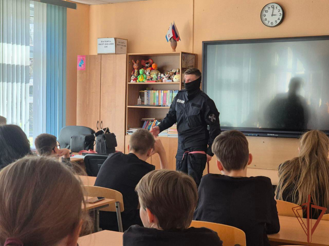 Патриотические мероприятия провели росгвардейцы в Центральном федеральном округе