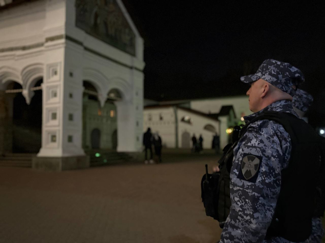 Росгвардейцы Центрального округа приняли участие в обеспечении безопасности празднования Светлой Пасхи