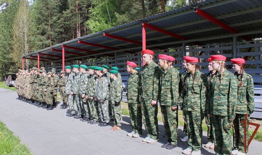 Росгвардейцы организовали патриотические и военно-спортивные мероприятия ко Дню защиты детей