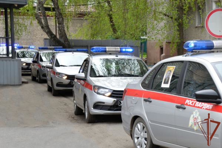 Росгвардия поддержала акцию «Бессмертный автополк» в Кургане и Екатеринбурге (видео)