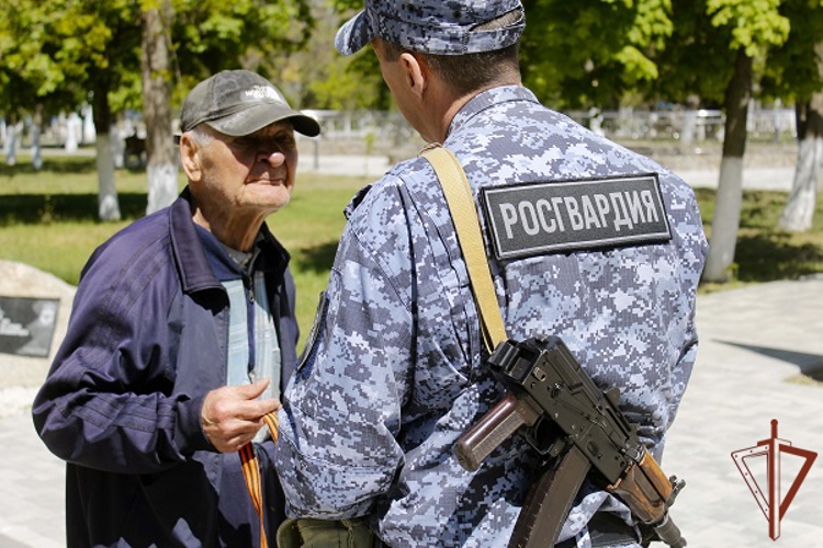 Акцию «Георгиевская лента» поддержали росгвардейцы из Херсонской области