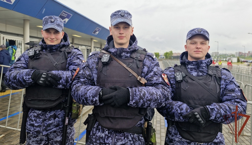 Безопасность футбольного матча Первой лиги обеспечили росгвардейцы в Калининграде