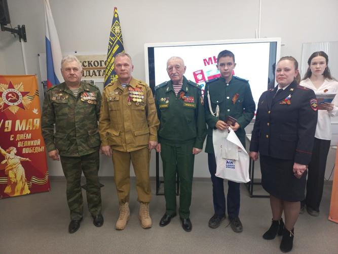 Помощник командующего Уральским округом Росгвардии принял участие в торжественных мероприятиях на Среднем Урале (видео)