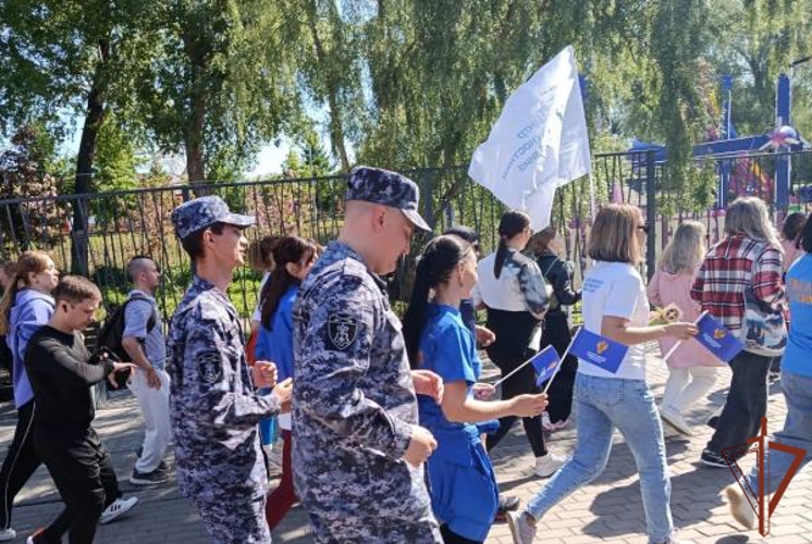 Всероссийскую акцию в поддержку донорства костного мозга поддержали росгвардейцы из Сибири