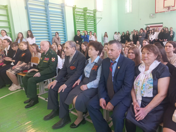 Помощник командующего Уральским округом Росгвардии принял участие в торжественных мероприятиях на Среднем Урале (видео)