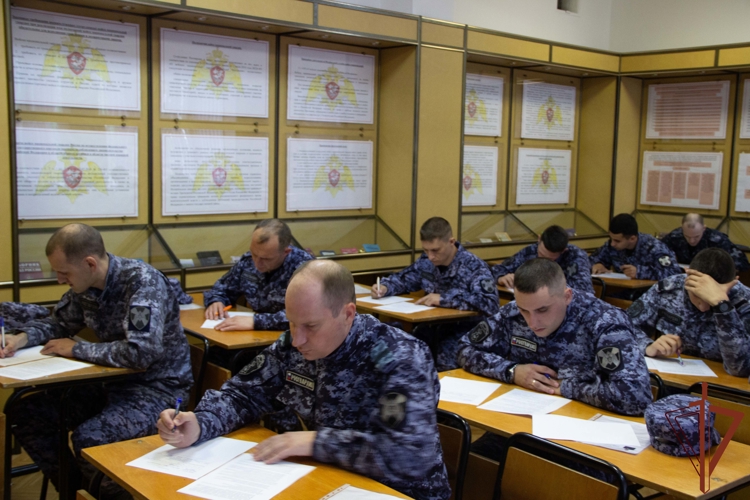 В Центральном округе Росгвардии определили лучшие экипажи вневедомственной охраны