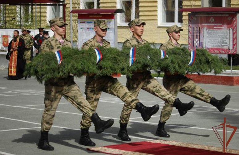 Ежегодный слет кадетов Уральского округа Росгвардии состоялся в Екатеринбурге (видео)