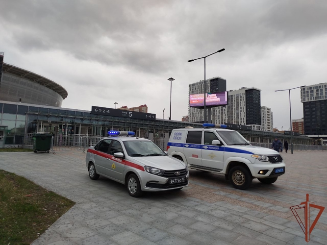 Правопорядок на футбольных матчах Первой лиги в Екатеринбурге и Тюмени обеспечили росгвардейцы