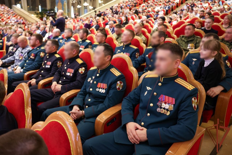 Военнослужащие Росгвардии – участники специальной военной операции удостоены общественных наград (видео)