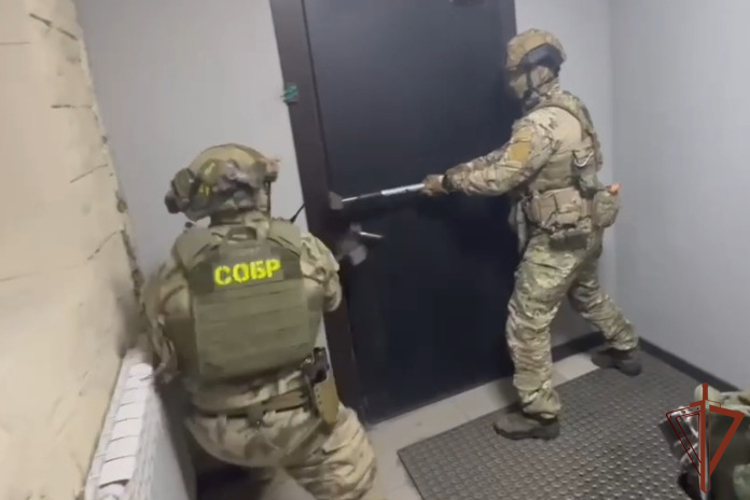 При силовой поддержке спецназа Росгвардии пресечена деятельность нелегального игорного заведения в Омске