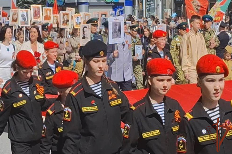 Росгвардейцы присоединились к акции «Бессмертный полк» на Урале