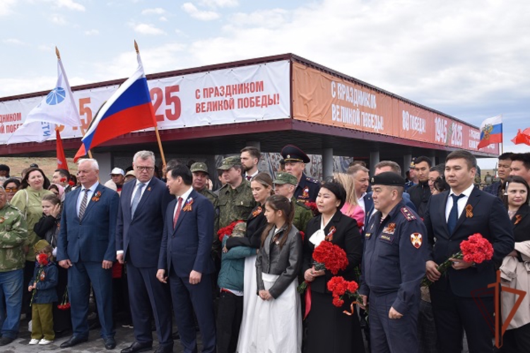 При участии Росгвардии в Калмыкии прошло перезахоронение останков воинов 28-й Армии