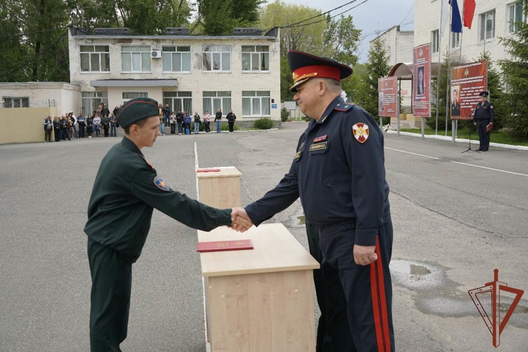 Церемония принятия присяги воспитанниками «Гвардейской смены» состоялась в Управлении Росгвардии по Ульяновской области  