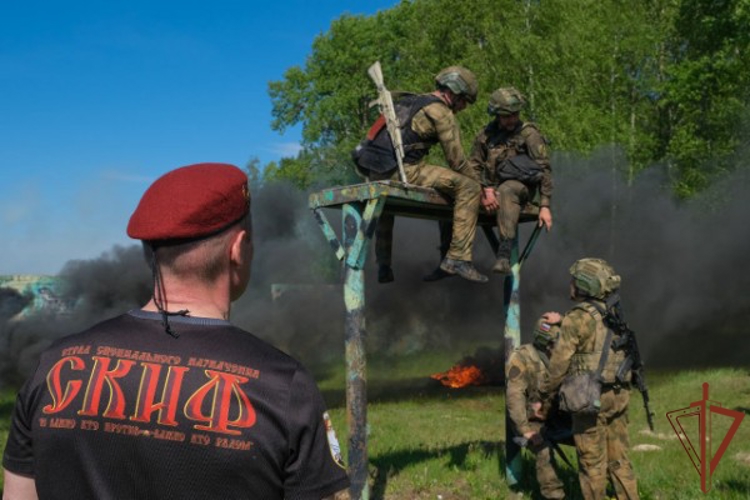 В Центральном округе Росгвардии состоялись испытания на право ношения крапового берета (видео)