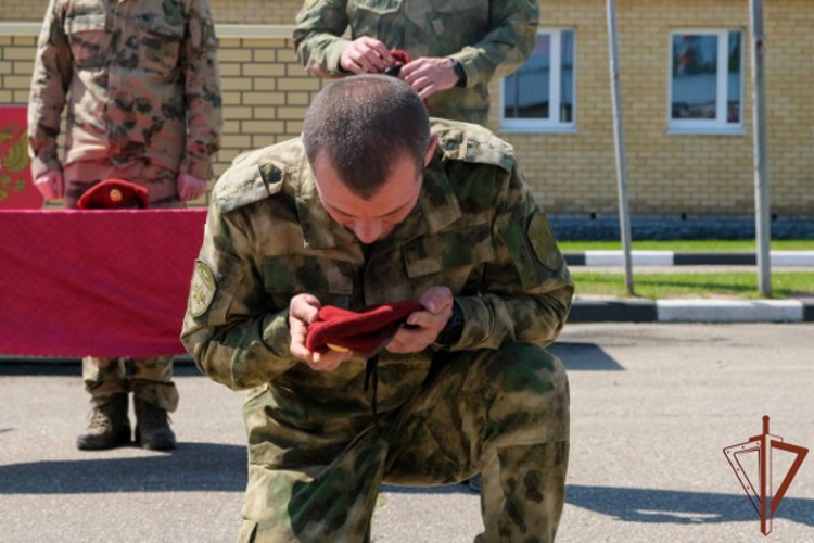 В Центральном округе Росгвардии состоялись испытания на право ношения крапового берета (видео)