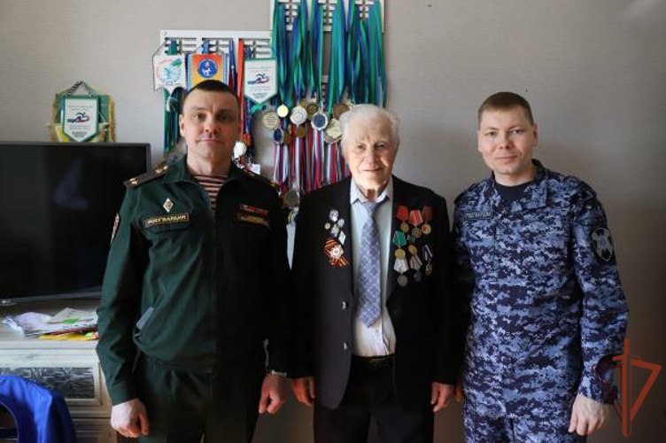 В Уральском округе Росгвардии чествовали ветеранов Великой Отечественной войны (видео)
