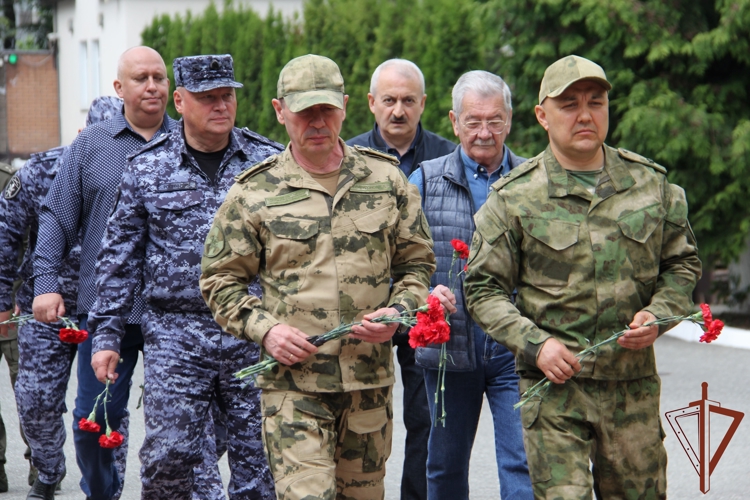 Командующий Северо-Кавказским округом Росгвардии посетил подразделения объединения в Северной Осетии